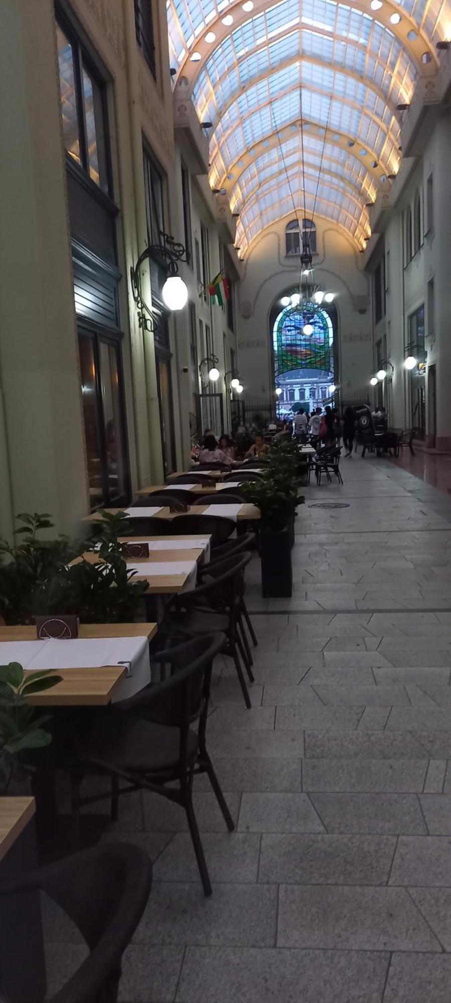 Luna Oradea Exterior photo